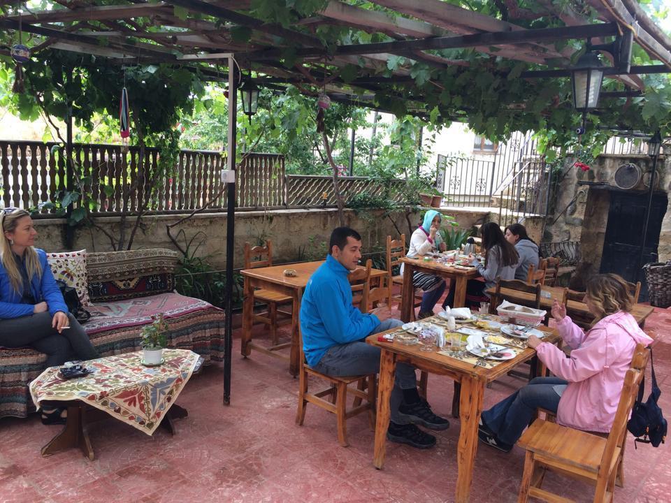 Uerguep Inn Cave Hotel Bagian luar foto